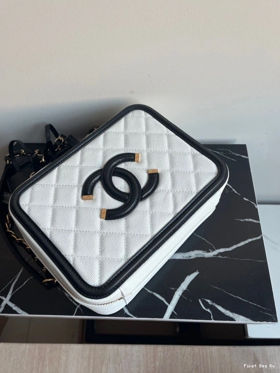 First Bag Ru VANITY CASE CHANEL 0712